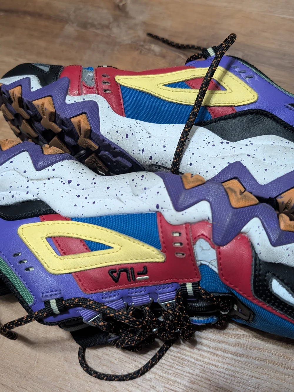 FILA Women’s Size 8 Multicolor Trail Shoes Chunky Sneakers Y2K Gorpcore